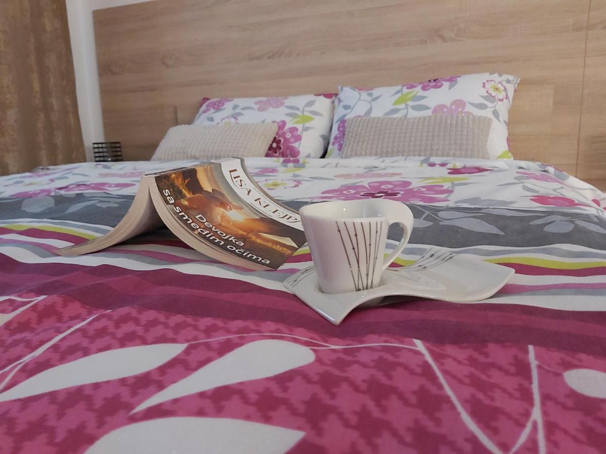 Apartman Cristal Lux Требинье Экстерьер фото